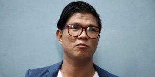 Nonton bioskop, Andika si babang tamvan gandengan mesra dengan pacar