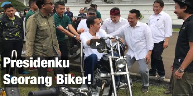 Nekat, cowok ini coba motor chopper Jokowi sebelum dikirim 