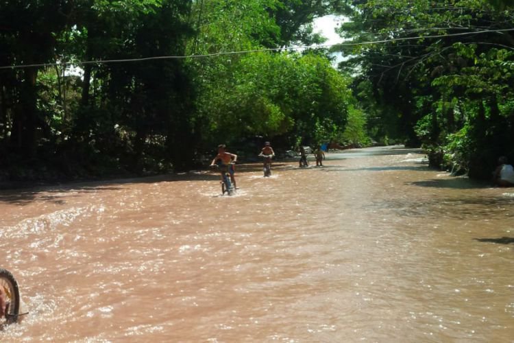 101+ Gambar Air Sungai Jernih 101+ Gambar Air Sungai Jernih