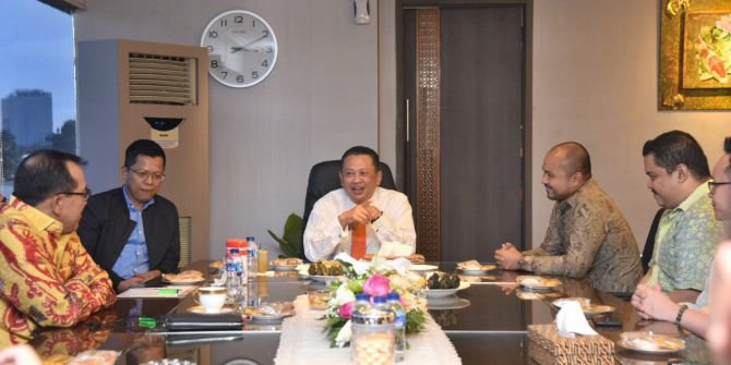 news/2018/04/18/157380/dpr-terima-aduan-masyarakat-abdya-terkait-hgu-pt-cemerlang-abadi-180418d.jpg