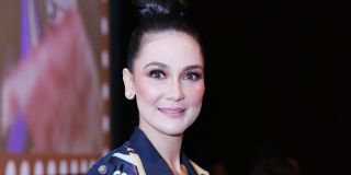 Pemotretan Pakai Gaun Pengantin, Luna Maya Bakal Menikah?