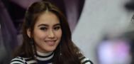 Ayu Ting Ting Tenteng Dompet Mungil Yang Harganya Jutaan Rupiah