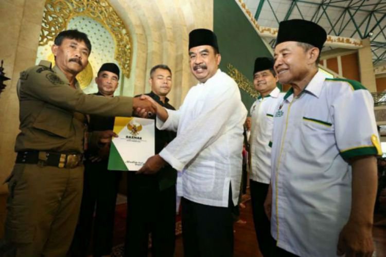 Bandung Merdeka Com Baznas Kota Bandung Kumpulkan Zakat Fitrah Hingga Rp 37 83 Miliar