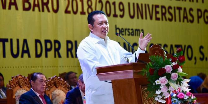 news/2018/09/25/162378/di-depan-ribuan-mahasiswa-baru-bamsoet-berharap-perguruan-tinggi-cetak-pengusaha-180925j.jpg