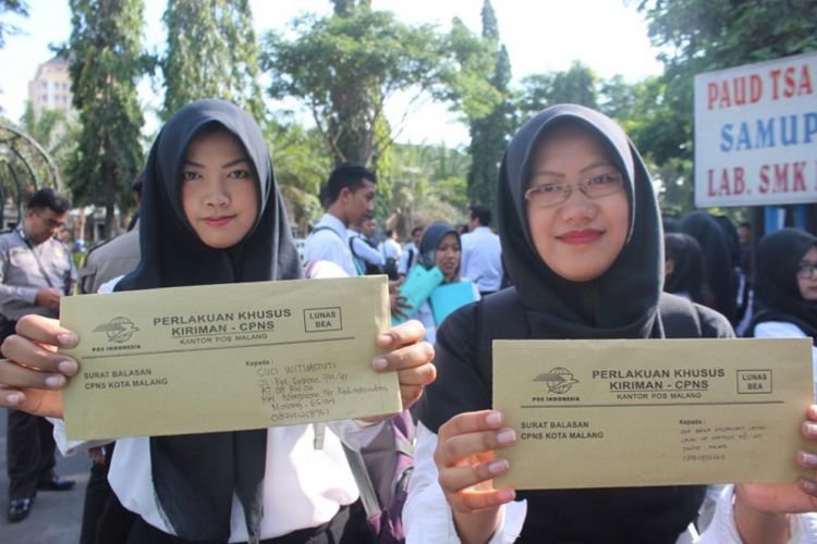 Malang Merdeka Com Diikuti 30 325 Orang Tes Cpns Hari Pertama Di Kota Malang Sempat Molor
