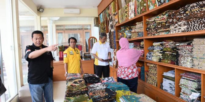 news/2019/02/28/165122/ketua-dpr-dukung-pengembangan-batik-kebumen-1902285.jpg