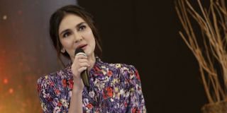 Pakai Cincin Berlian dan Singgung Soal Beli Sendiri, Luna Maya Sindir Syahrini?