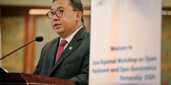 news/2019/04/04/165456/fadli-zon-hadirkan-dpr-dalam-genggaman-tangan-adalah-bagian-komitmen-open-parliament-190404k.jpg