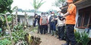 Timwas Bencana DPR Serahkan Bantuan ke Kabupaten Sukabumi