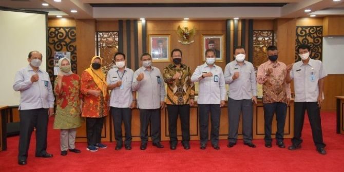 news/2021/03/29/169062/sekjen-dpr-pensiun-bukan-akhir-mengabdi-untuk-negara-210329w.jpg