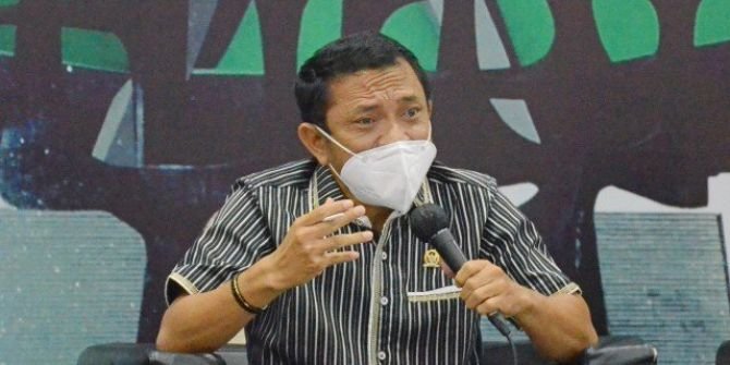 news/2021/12/20/170026/rahmad-handoyo-penundaan-umrah-langkah-bijak-cegah-omicron-211220f.jpg