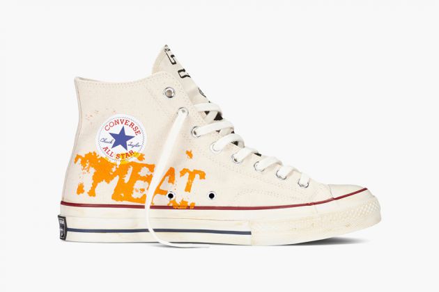 sepatu converse motif