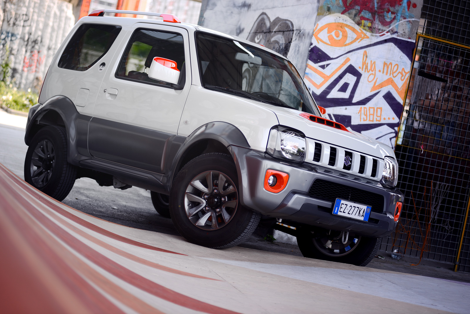 Kerennya Suzuki Jimny Street Edisi Terbatas Ini Sooperboycom