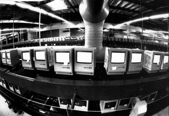 1984: Macintosh 128k