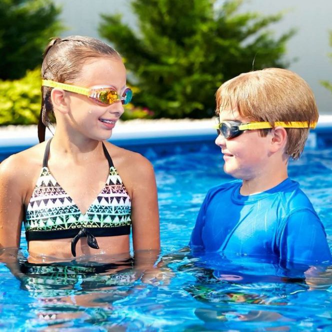 iSwimband dirilis dengan warna kuning yang sangat cocok untuk digunakan oleh anak-anak.