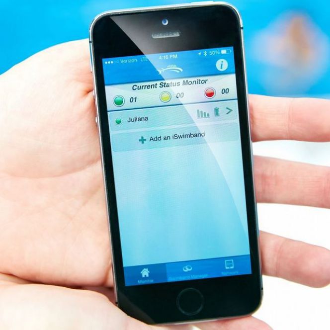 Ada aplikasi khusus yang bisa Anda download di Apple App Store. Setiap si kecil sedang bahaya atau sedang melakukan aktivitas berenang maka iPhone akan menerima notifikasi khusus.