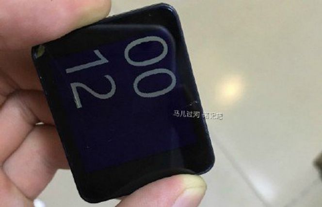 Penampakan smartwatch Moonraker yang langka.