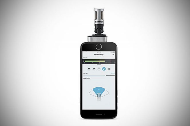 Bernama asli MOTIV MV88 Digital Stereo Condenser Microphone, piranti yang satu ini memang sengaja didesain untuk dikoneksikan dengan handset berbasis iOS.