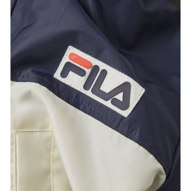  Fila dan Jaket Klasik Dalam Sentuhan Warna Ikonik 