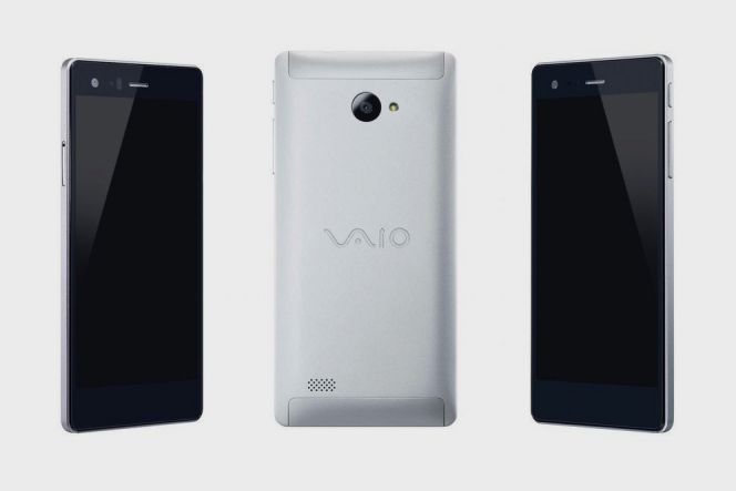 Vaio Phone Biz mengusung bodi aluminium berbalut bezel tebal di sisi atas dan bawah. Secara garis besar, handset ini menawarkan desain yang kokoh.