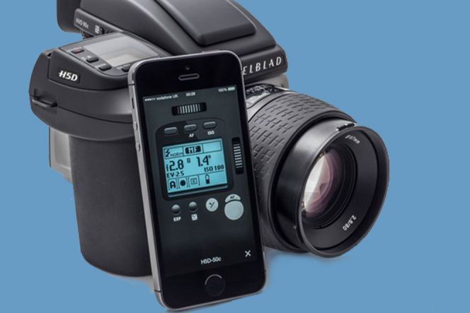 Sesuai dengan namanya, tentu kamera ini dibekali dengan Wi-Fi. Gunanaya adalah untuk mengintegrasikan kamera ini dengan handset berbasis iOS agar pengguna bisa melakukan pengaturan dari jarak kauh sementara kamera tetap bertengger di atas tripod.