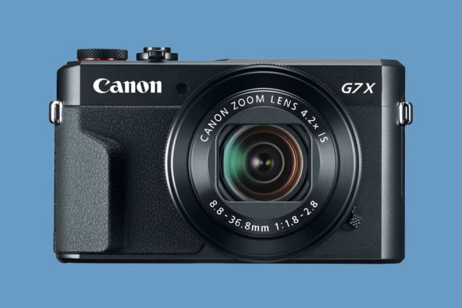 Kamera ini dibekali dengan imege sensor CMOS sebesar 1 inci, dengan resolusi 20,1MP. Ia pun dipersenjatai dengan prosesor DIGIC 7 yang setara dengan kamera full frame.
