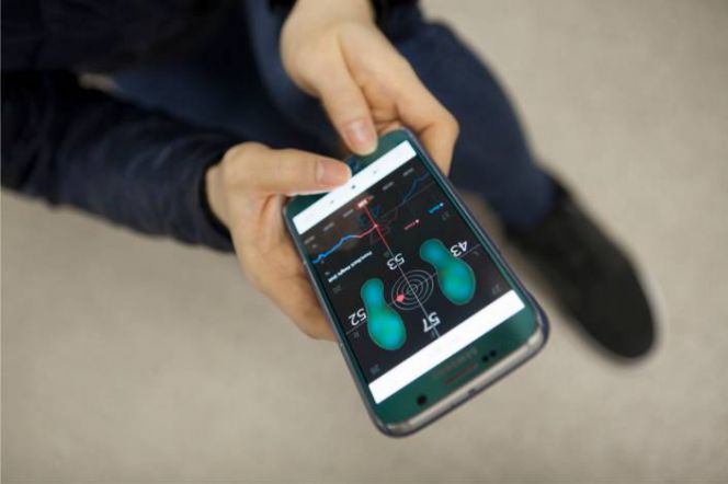 Aplikasi sepatu IOFIT yang menyajikan data kebugaran atlet secara real-time.