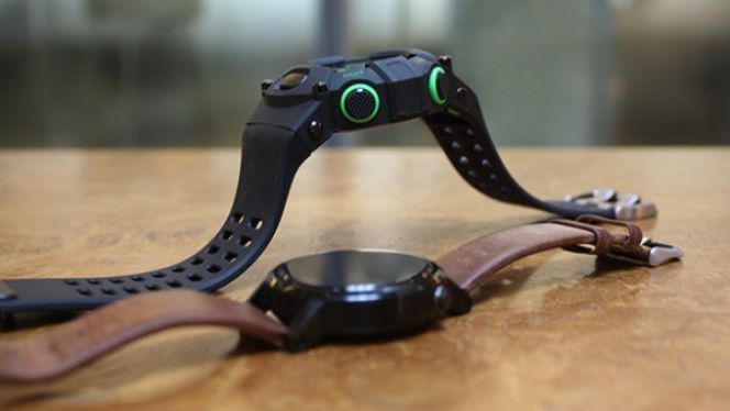 Tali Razer Nabu Watch tak bisa diluruskan.