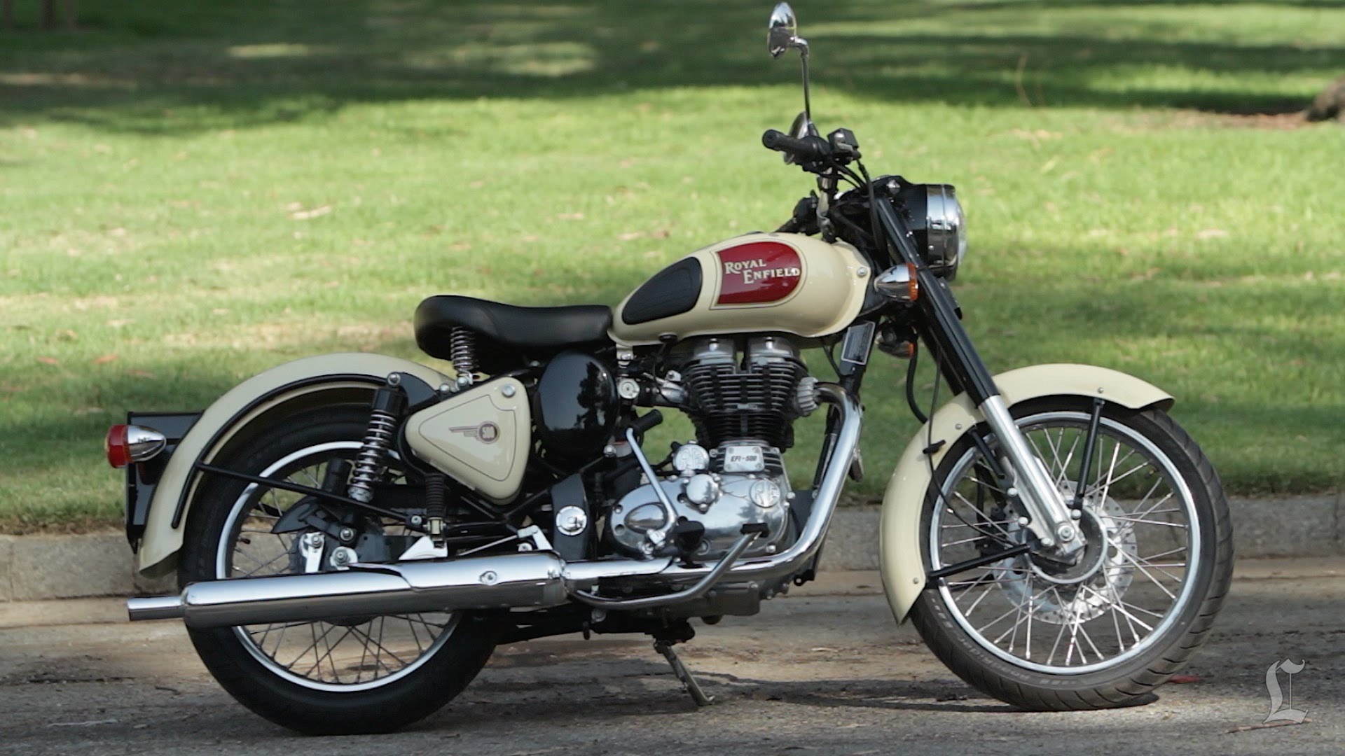 Ini Motor Klasik Royal Enfield Keren dengan Harga 