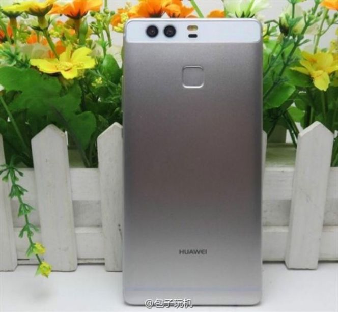 Yang cukup menjadi sorotan, Huawei tersedia ke dalam tiga varian berbeda. Mereka adalah Huawei P9, Huawei P9 Lite, dan Huawei P9 Max.