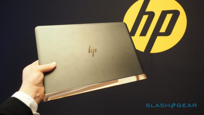 Hands-on notebook Spectre 13,3inci . Mulai di seri ini, HP berencana akan menggunakan logo baru yang khusus disertakan hanya untuk produk premium saja.