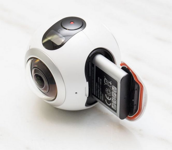Penampakan unik kamera bundar Gear 360 dari Samsung