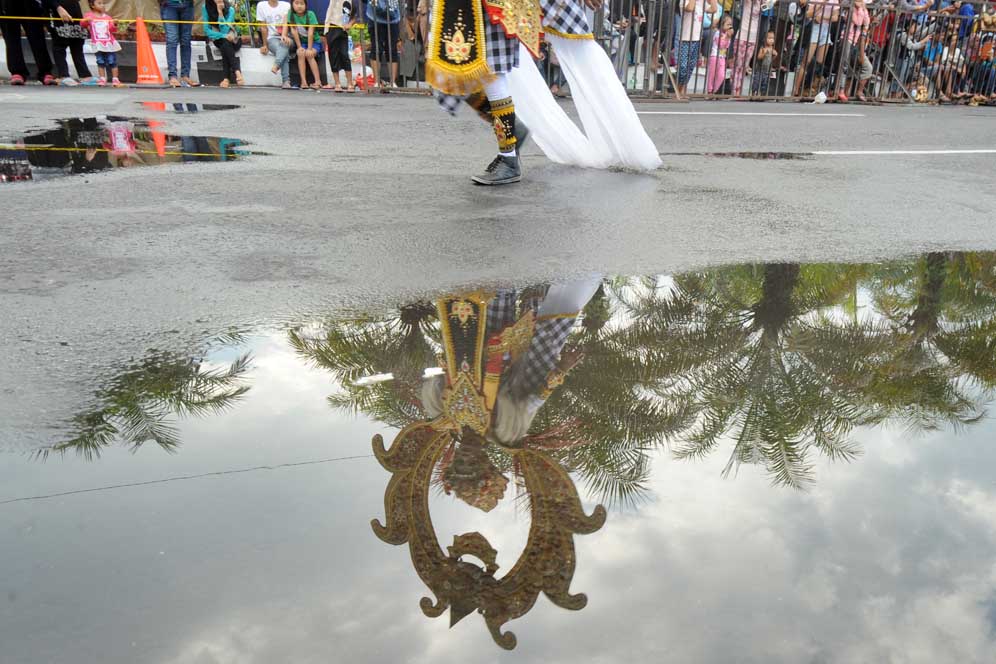 Otonomi  Kemeriahan Suasana Jember Fashion Carnaval (JFC)