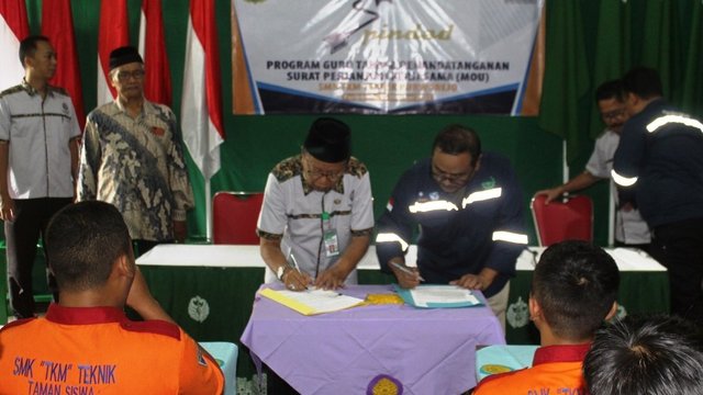 Budaya Kerja Dunia Industri Wajib Dimiliki Siswa Sekolah Vokasi