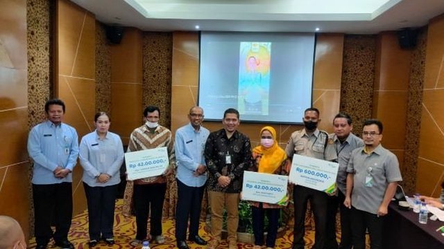 BPJS Ketenagakerjaan Yogyakarta Serahkan BSU Tahun 2022