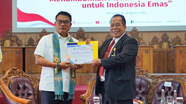 Moeldoko Dapat Doktor Kehormatan dari Unnes