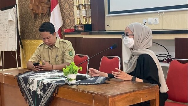 Matching Fund, Tim Pelaksana FEB UAA Sosialisasikan Program kepada Pamong Guwosari