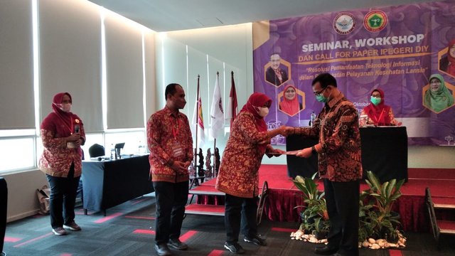 Dukungan Layanan Homecare, Lindungi Kesehatan Lansia