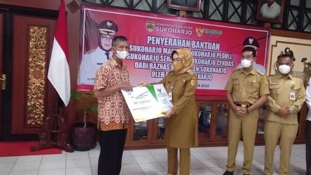 Baznas Sukoharjo Salurkan Bantuan Kepada 19 Warga Tidak Mampu