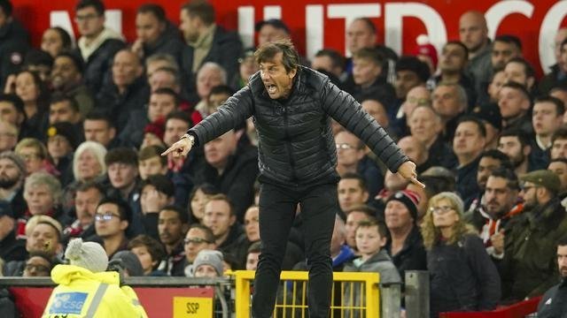 Dihantam Liverpool, Antonio Conte Kecewa dengan Fans Tottenham