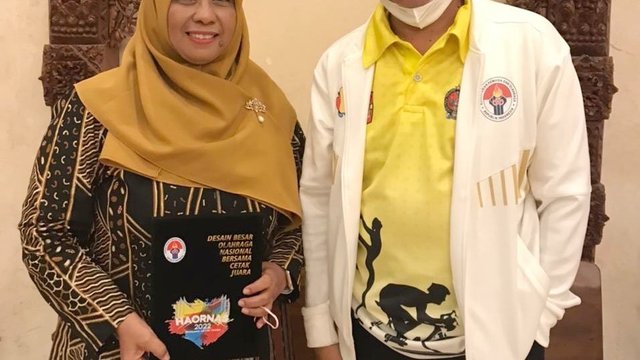 Master Rahmi Kurnia Terima Penghargaan Pemerintah