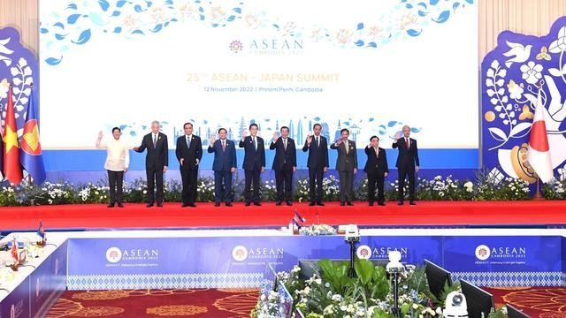 Jokowi Ajak Jepang Tingkatkan Investasi Kendaraan Listrik di ASEAN