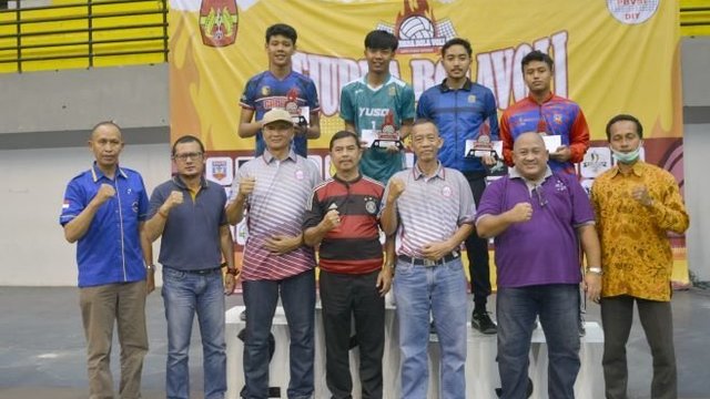 Duo Yuso Berbagi Gelar Kejurda Voli Remaja