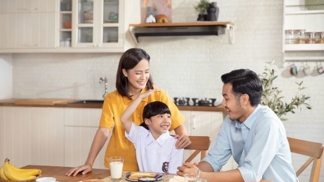 Orangtua Berperan Penuhi Asupan Nutrisi Anak