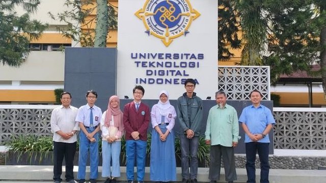 Dibimbing UTDI, Tim SMA 6 Yogya Sabet Perak ISIF