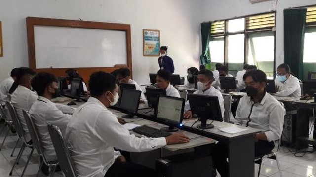 800 orang calon PPK Kabupaten Temanggung mengikuti CAT