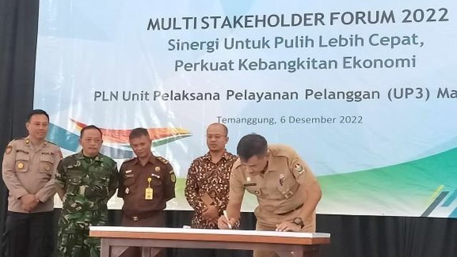 Surplus Daya Listrik Dukung Pertumbuhan Industri