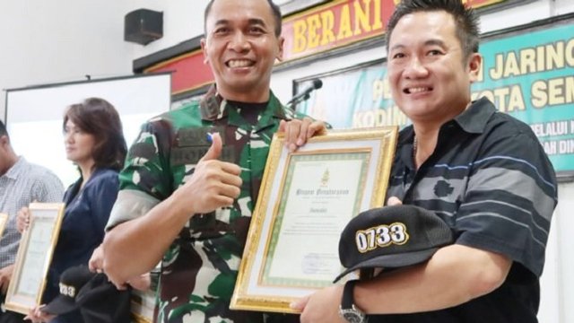 62 Jaring Mitra Kodim 0733 Terima Penghargaan