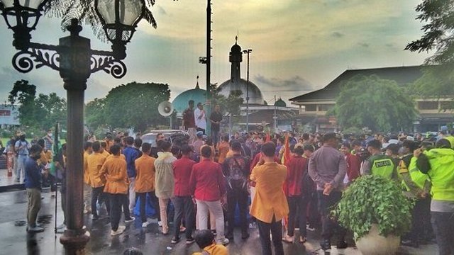 Mahasiswa Purwokerto Unjuk Rasa Tolak Pengesahan KUHP