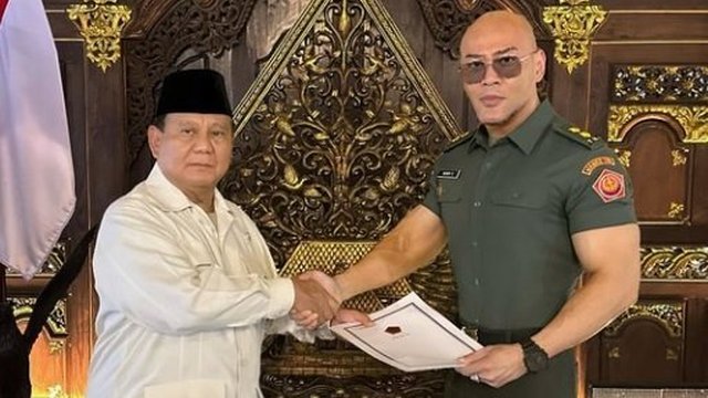 Deddy Corbuzier Diberi Pangkat Letkol Tituler TNI
